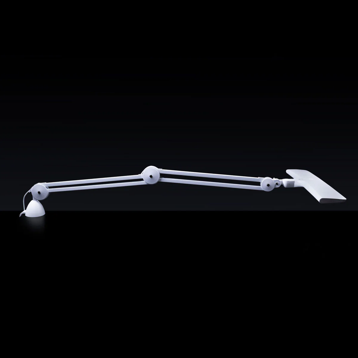 Daylight Lumi Task Lamp - Image 3
